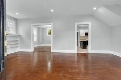 05-927 Stewart Ave SE_05
