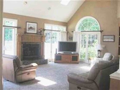 23252 Bluff Crest Dr, Elkhart, IN 46516 - photo 5