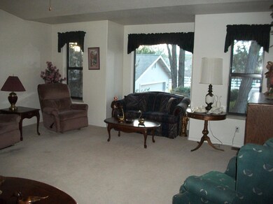 LIVING ROOM 2