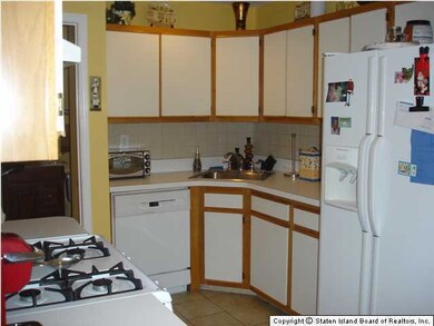 80 Sandywood Ln, Staten Island, NY 10309 - photo 7