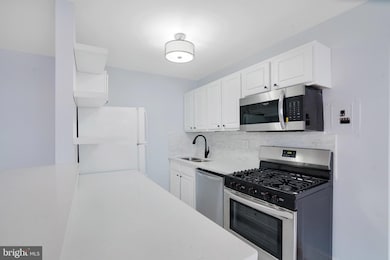 The Cavendish unit 612, Arlington, VA 22202 - photo 4