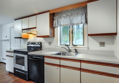 49 North St unit Left, Hingham, MA 02043 - photo 4