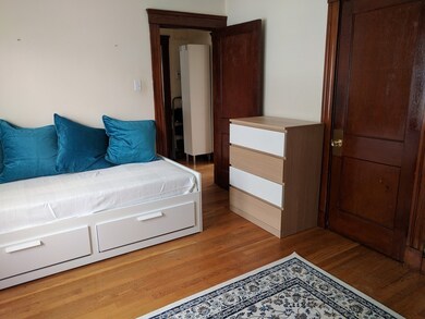 53 Warren St unit 2, Arlington, MA 02474 - photo 6