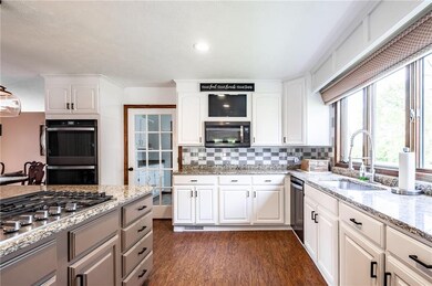 2765 W Carr Hill Rd, Columbus, IN 47201 - photo 7