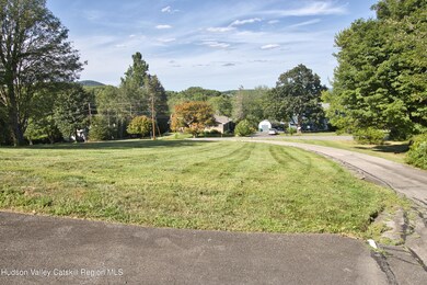 20 Lauretta Dr, Highland, NY 12528 - photo 6