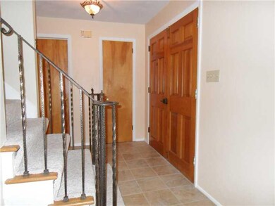 Entry/Foyer. New Tile in Foyer and Powder Room, Do