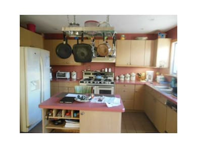 148 Winnapaug Rd, Westerly, RI 02891 - photo 2