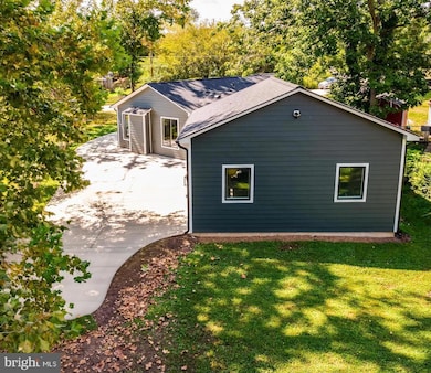 13711 Joyce Rd, Woodbridge, VA 22191 - photo 5