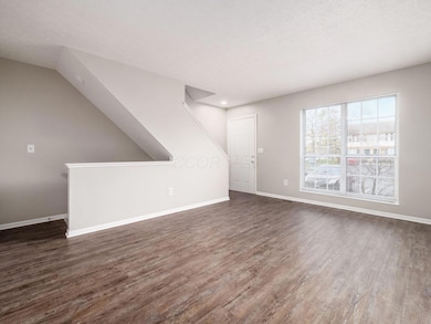 7754 Deercrest Ct, Dublin, OH 43016 - photo 5