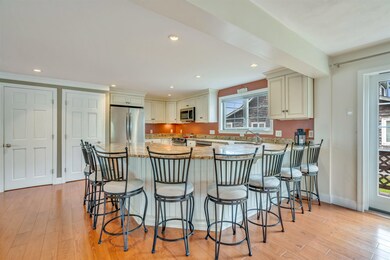 Unit B - Kitchen island with seating