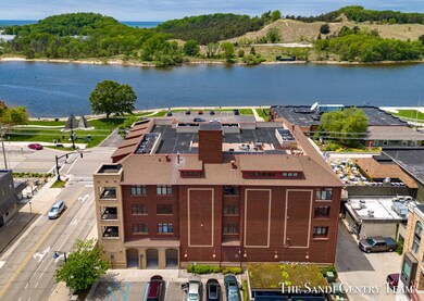 DJI_20240522140325_0418_D-HDR