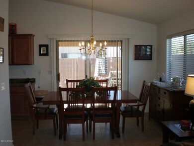Eat-in Kitchen