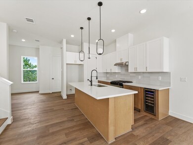 1804 Del Norte St unit D, Houston, TX 77018 - photo 2