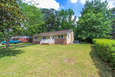 109 Arnold Rd, Jacksonville, NC 28546 - photo 3