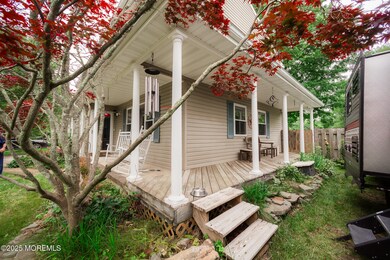 507 Laurelwood Dr, Lanoka Harbor, NJ 08734 - photo 2