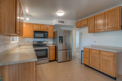 Kitchen 1