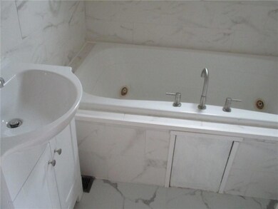 207 Jackson Ave unit B, McComb, MS 39648 - photo 4