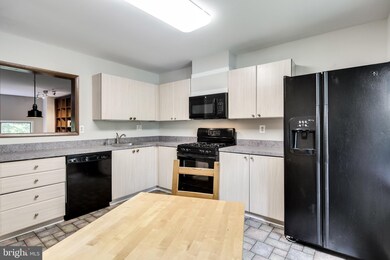 7246 Brookfalls Terrace, Baltimore, MD 21209 - photo 3