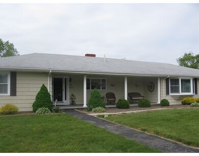 33 Picard Ct, Swansea, MA 02777 - photo 2