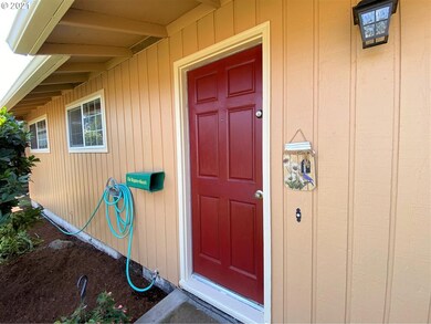 245 T St, Springfield, OR 97477 - photo 5