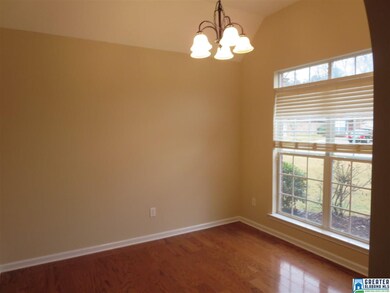 2067 Willow Glenn Dr, Birmingham, AL 35215 - photo 4