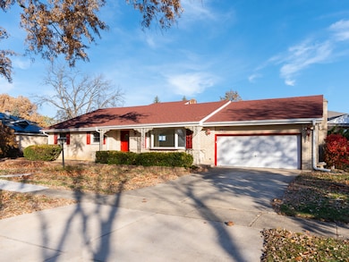 7721 Stevens St, Darien, IL 60561 - photo 2