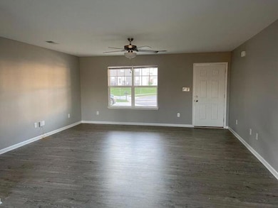 111 Savannah Ln, Georgetown, KY 40324 - photo 4