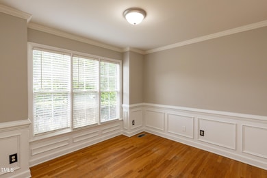 5 Dining Room