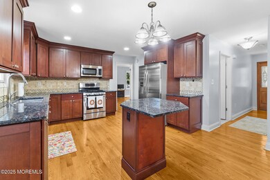 78 Wayside Dr, Keyport, NJ 07735 - photo 6