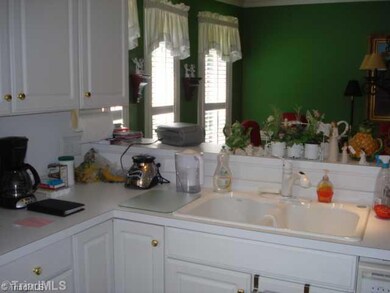 6 Indigo Cove unit B, Greensboro, NC 27455 - photo 4