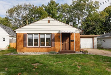 1020 Clover Ave-102