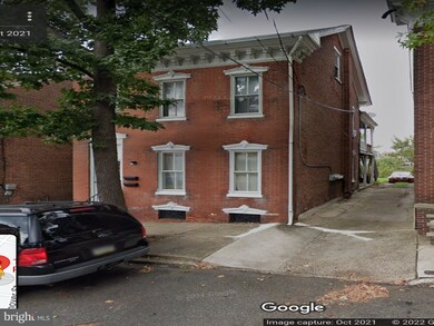 131 Walnut St, Pottstown, PA 19464 - photo 2