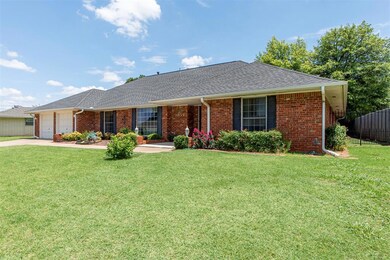 12112 Camelot Place, Oklahoma City, OK 73120 - photo 5