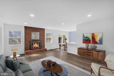 12113 Round Tree Ln, Bowie, MD 20715 - photo 3