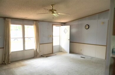 151 S Lincoln St, Homer City, PA 15748 - photo 4