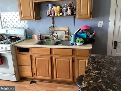 257 Maple St, Oxford, PA 19363 - photo 6