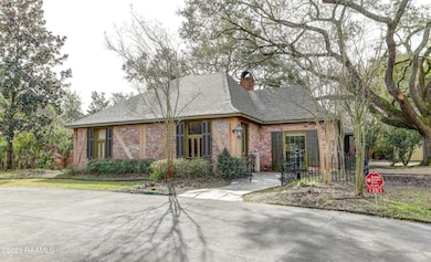 1201 W Bayou Pkwy-2