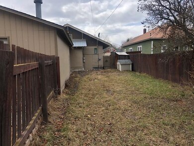 717 2nd Ave - 4
