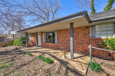 1325 Winding Creek Ct, Moore, OK 73160 - photo 6