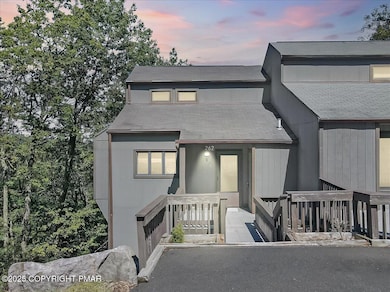 262 Overlook Way, Tannersville, PA 18372 - photo 2