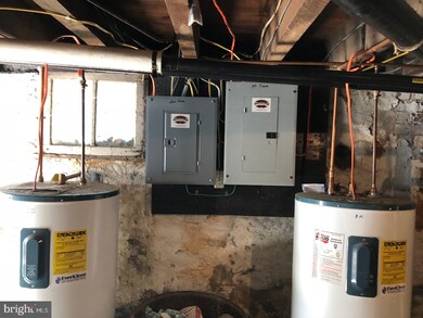 2807 Kutztown Rd, Reading, PA 19605 - photo 2