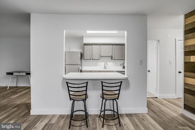 12311 Braxfield Ct unit 7, Rockville, MD 20852 - photo 2