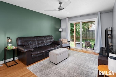 2514 E 51st St unit A, Davenport, IA 52807 - photo 5