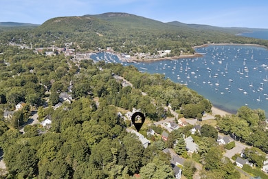 8 Cedar St, Camden, ME 04843 - photo 3