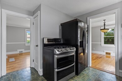 50 Keystone St unit 1, West Roxbury, MA 02132 - photo 7