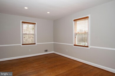 959 Fairmount Ave, Towson, MD 21204 - photo 5