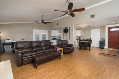 16922 Stardale Ln, Friendswood, TX 77546 - photo 7