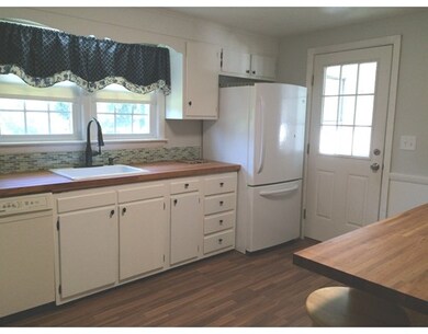 14 Lovejoy Rd, Andover, MA 01810 - photo 4