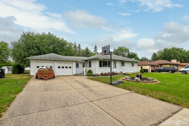 1115 Maplewood Dr Jenison-4