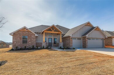 2608 NE 16th St, Moore, OK 73160 - photo 2